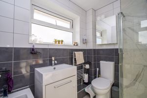 Photo 25- click for photo gallery